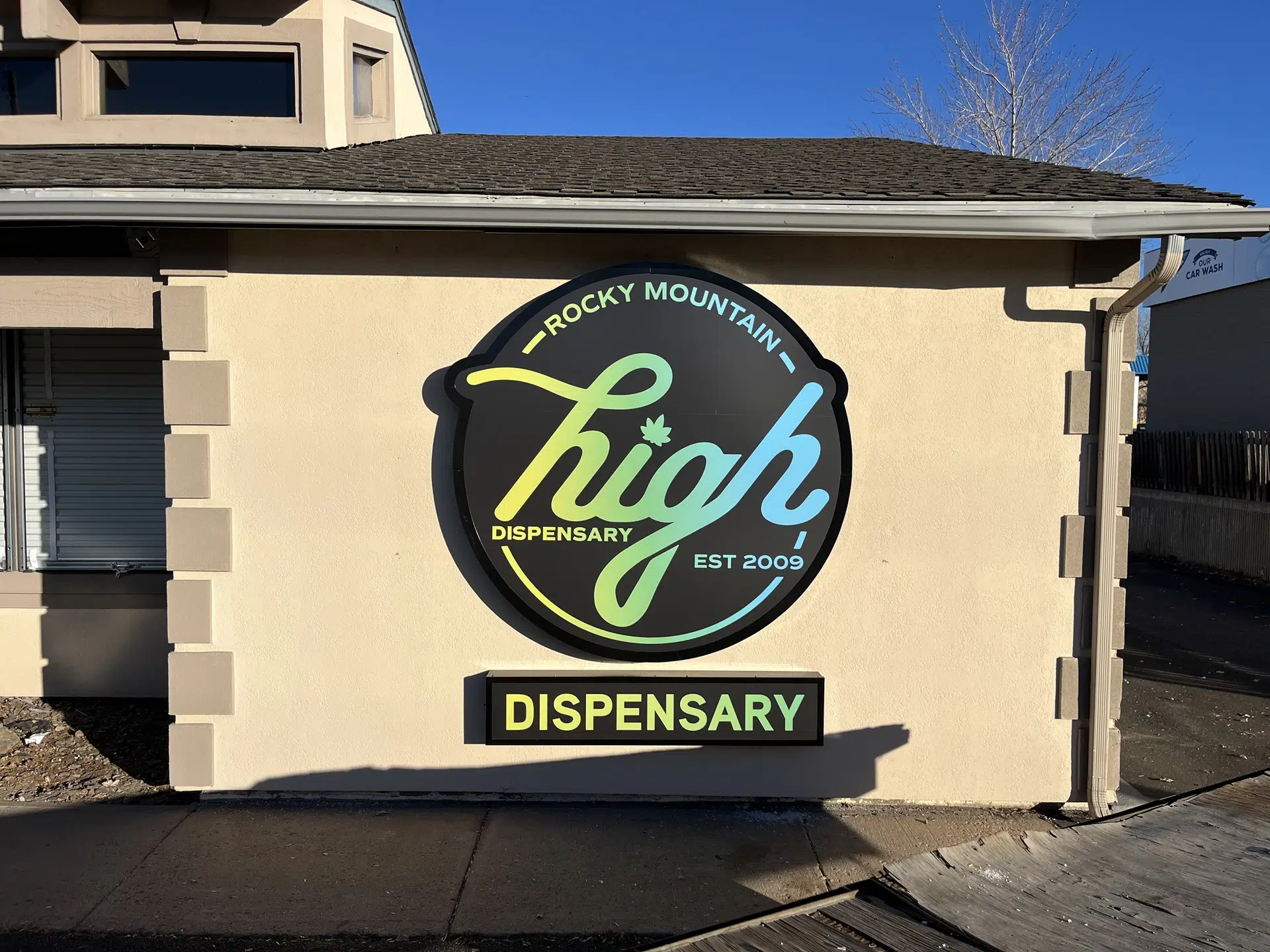 Rocky Mtn High Dispensary Storefront Signage: High-Impact Business Signs to Drive Visibility, Foot Traffic, and Sales Growth.